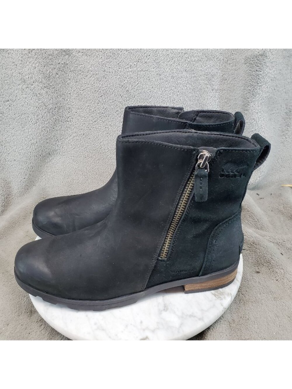 Sorel Shoes Womens Size 9.5 Emelie Black Leather Side Zip Ankle Booties *Read*